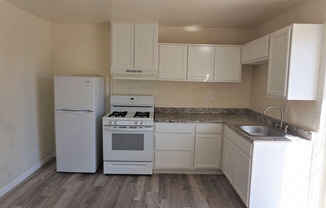 1 bed, 1 bath, 450 sqft, $750, Unit Unit 5