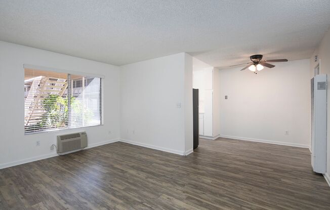 Trade Winds Apartments
