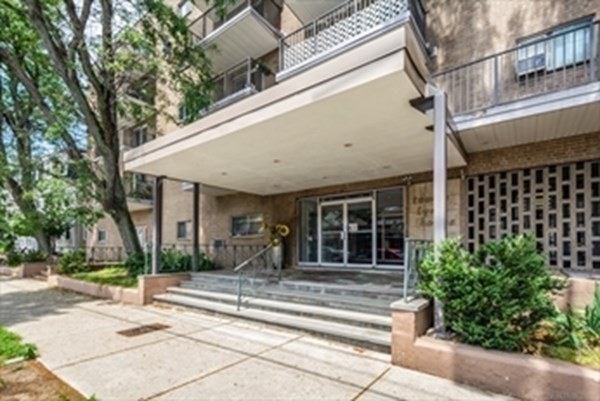 121 Tremont St