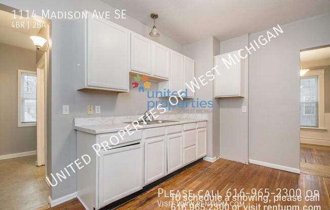 1114 MADISON AVE SE