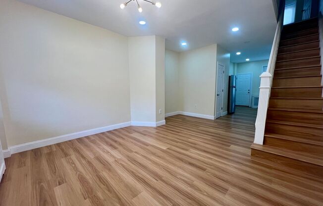 Newly Renovated 3-Bed Townhome in West Passyunk! Available NOW!