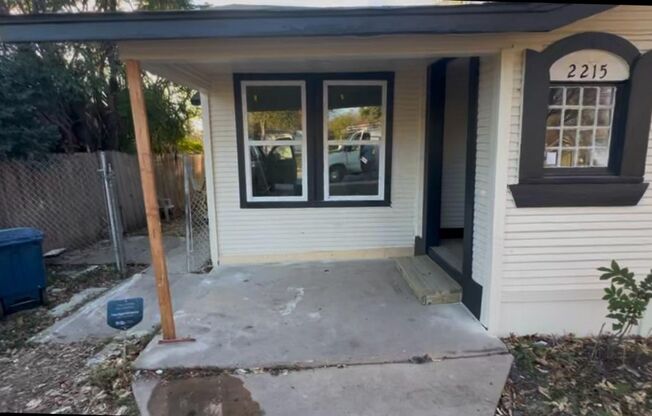 2215 N Elmendorf Street