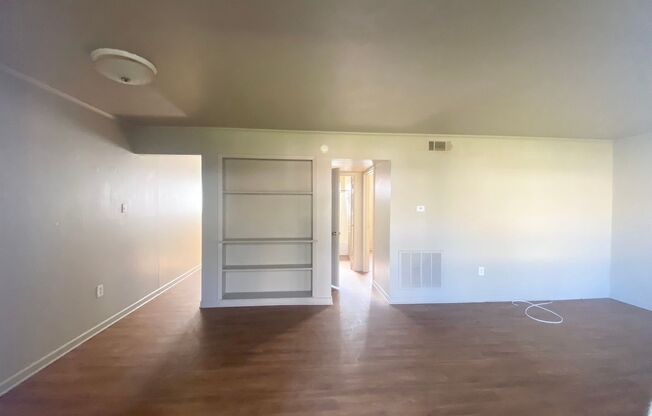 1 bed, 1 bath, 575 sqft, $780, Unit 35