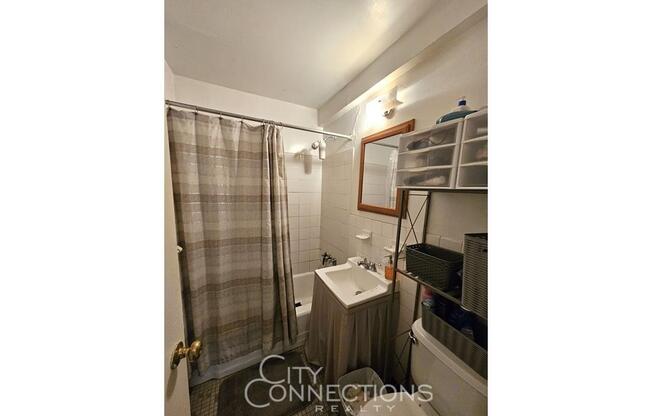 2 beds, 1 bath, $3,500, Unit 4-F