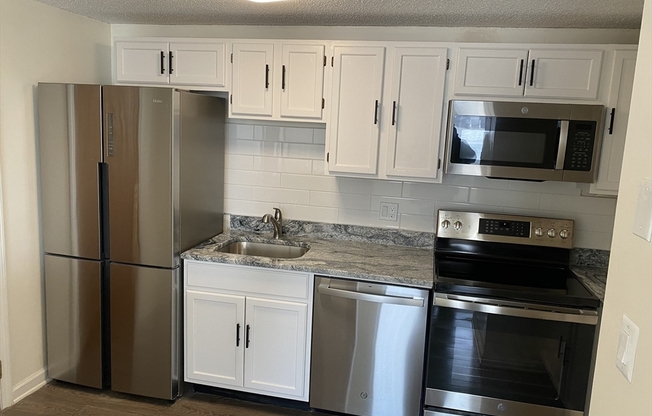 1 bed, 1 bath, 575 sqft, $2,000, Unit 208