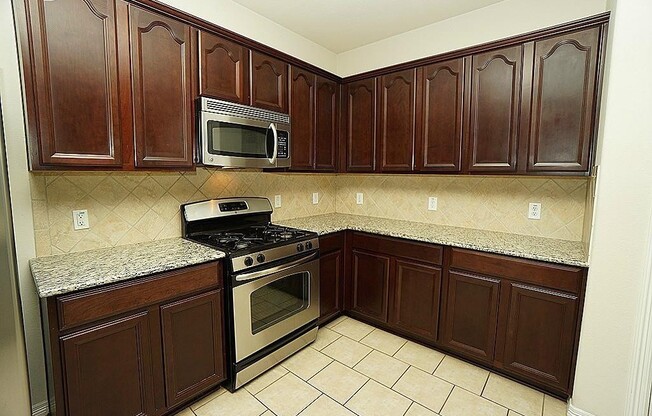 Welcome to this gorgeous 4-bedroom home nestled in the heart of Riverstone!