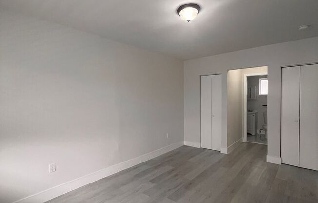 1 bed, 1 bath, 568 sqft, $2,100, Unit 11- Unit 08