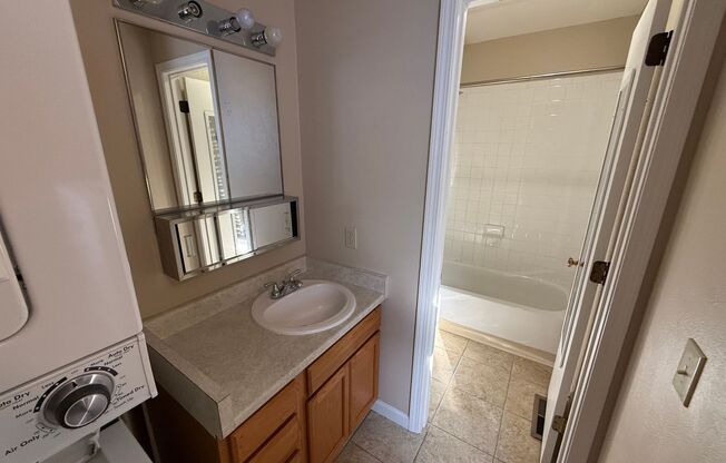 1 bed, 1.5 baths, 888 sqft, $1,775, Unit 1