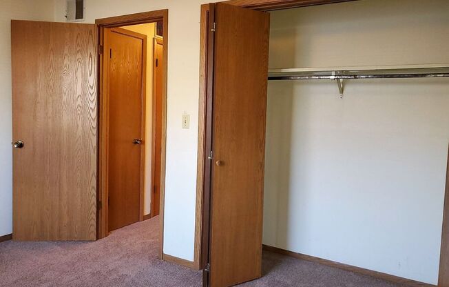 1 bed, 1 bath, $875, Unit # 05