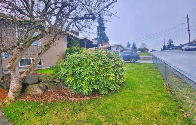 4 beds, 3 baths, $4,500