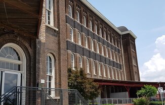 Available NOW- 1-Bd/1Ba in Werthan Lofts