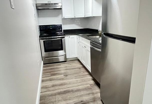 1 bed, 1 bath, 800 sqft, $2,175, Unit 23