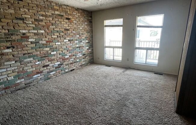 1 bed, 1 bath, 720 sqft, $995, Unit UNIT 07