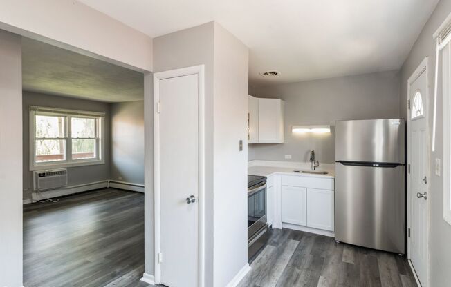 1 bed, 1 bath, 750 sqft, $1,525, Unit 430-12