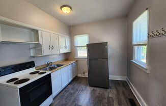 2 beds, 1 bath, $700