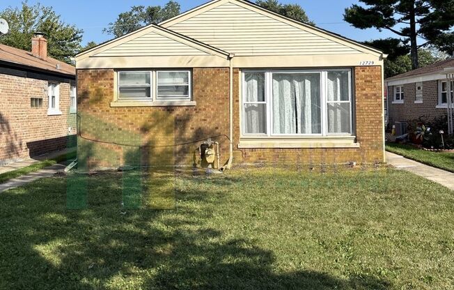 Beautifully Updated 3-Bed Home on a Quiet Block – Move-In Ready!