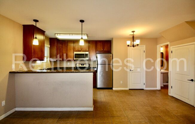 San Marcos, 209 Westlake Dr #4, Granite Counters, Community Pool, Spa & Fitness!