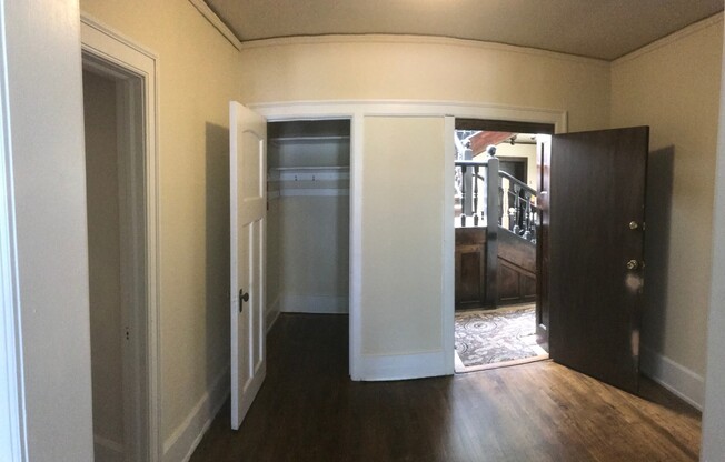 4 beds, 2 baths, $2,345, Unit 3
