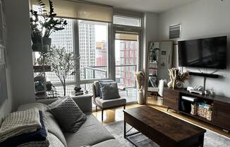 2 beds, 1 bath, $4,500, Unit 2308