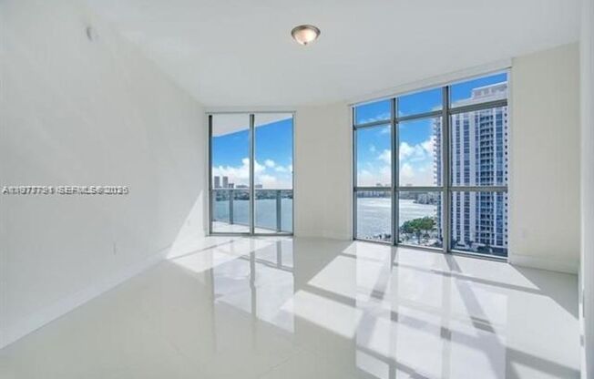 2 beds, 2 baths, 1,670 sqft, $5,500, Unit 17301 Biscayne Blvd unit 1103