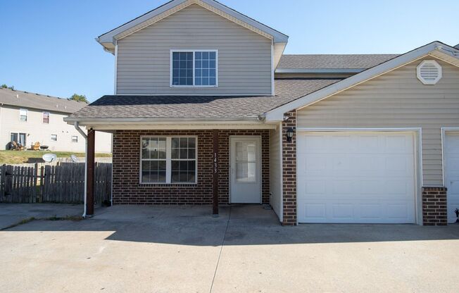 1433-1435 Bodie Drive