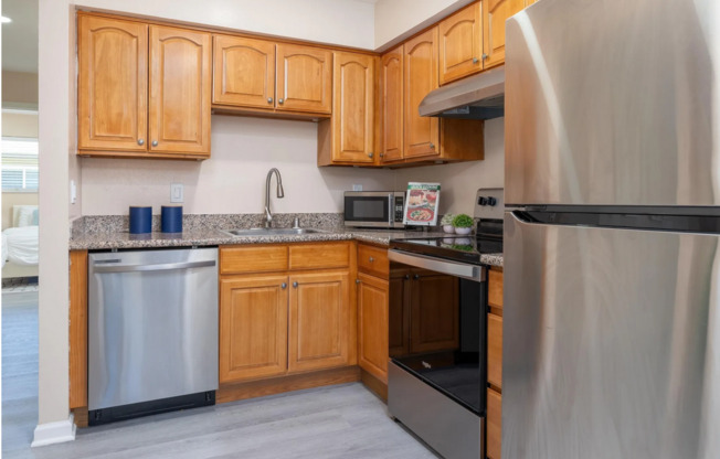 2 beds, 1 bath, $2,550, Unit Unit A