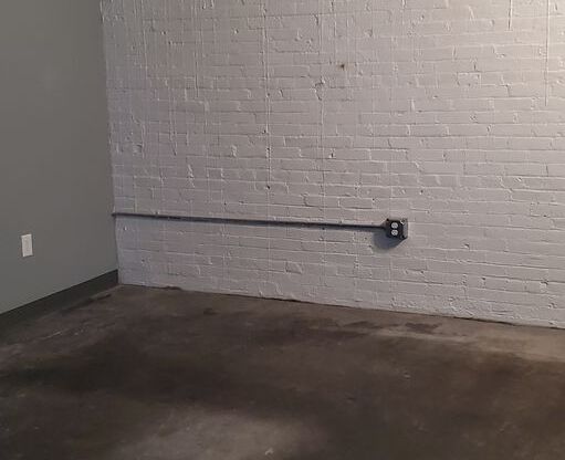 2 beds, 2 baths, 987 sqft, $1,478, Unit 402W