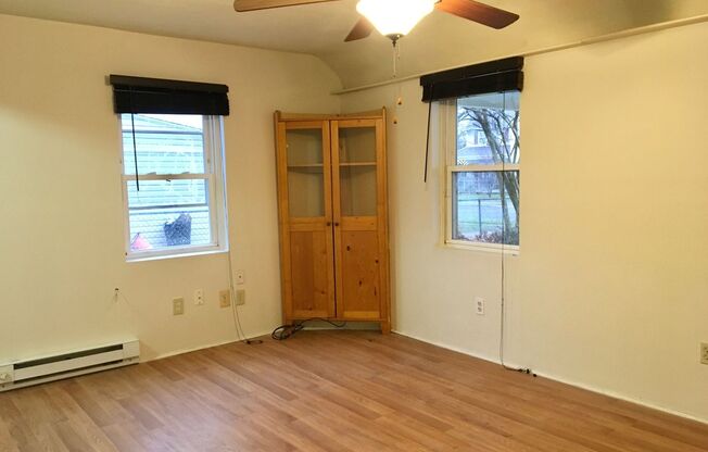 Charming 3 Bedroom/1 Bathroom Home with Carport - Dundalk!