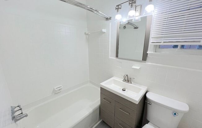 1129 E. 53rd Street