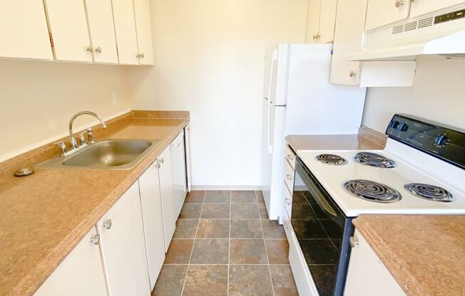 Crestwood Apartments