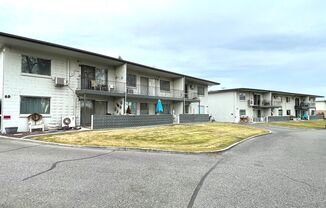 Peaceful 55+ Living | 2 Bed, 1 Bath Apartment with Golf Course Views — Kennewick, WA