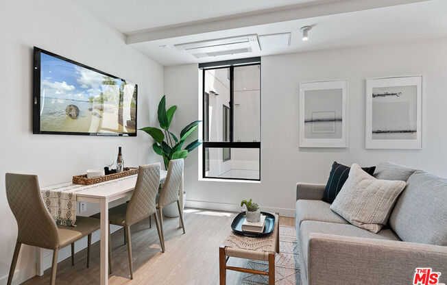 Studio, 1 bath, 375 sqft, $2,795, Unit 611