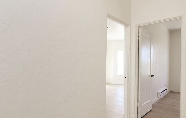 2 beds, 1 bath, 650 sqft, $2,795, Unit 201