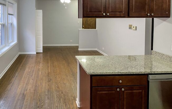1 bed, 1 bath, 664 sqft, $2,135, Unit 3708-207