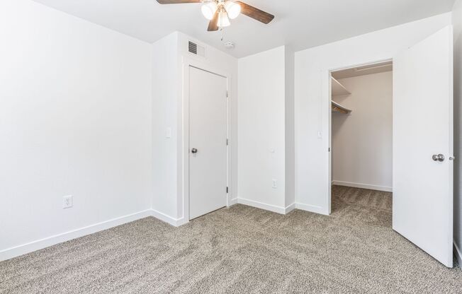 2 beds, 1 bath, 737 sqft, $1,550, Unit 1094-221