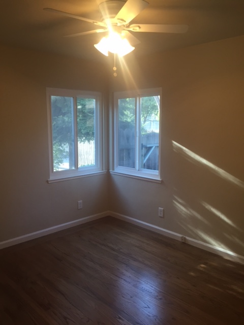 2 beds, 1 bath, $2,795, Unit 2041