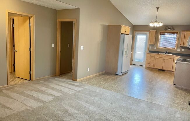 Spacious split level townhome located in West Fargo!