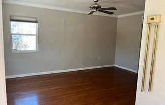 2 beds, 1 bath, $1,500