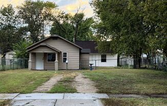 Charming 1 Bedroom, 1 Bath Bungalow