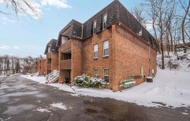 2850 Washington Blvd