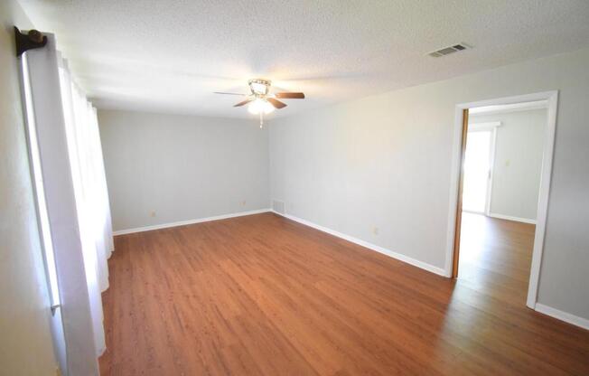 4099 SHENANDOAH DR SW