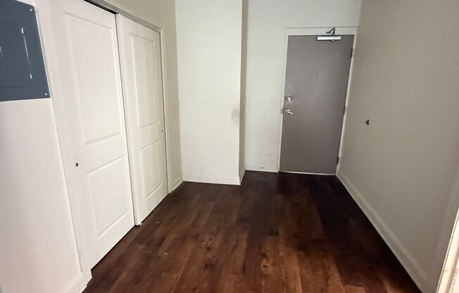 Studio, 1 bath, 224 sqft, $1,265, Unit 212