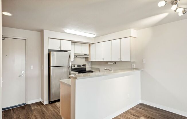 1 bed, 1 bath, 680 sqft, $1,950, Unit 305
