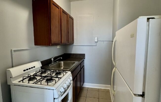 Studio, 1 bath, 280 sqft, $1,100, Unit 505