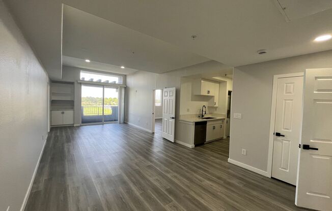 3 beds, 2 baths, 1,450 sqft, $3,998, Unit 301