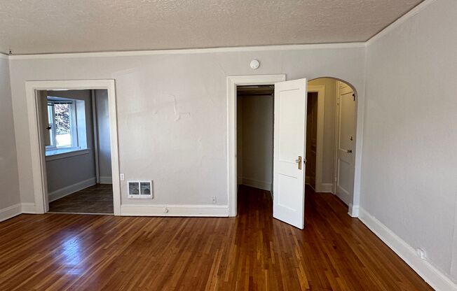 Studio, 1 bath, 265 sqft, $1,215, Unit 104