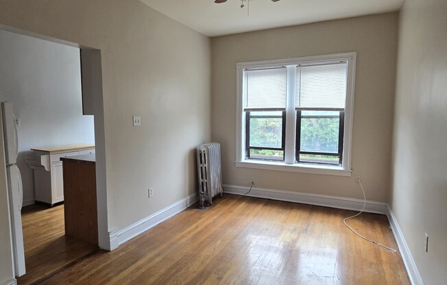 1370 5 W ESTES