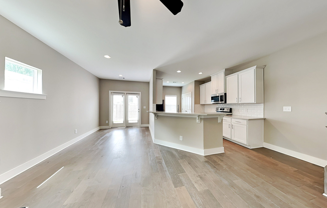 6423 SHALKS XING DR