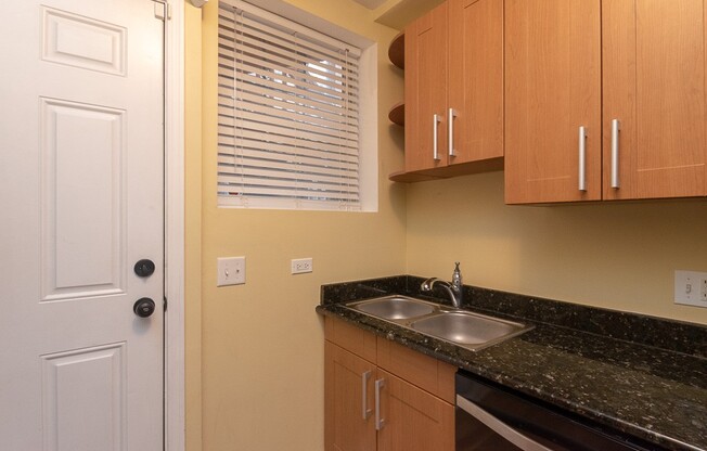 3103 LAWRENCE