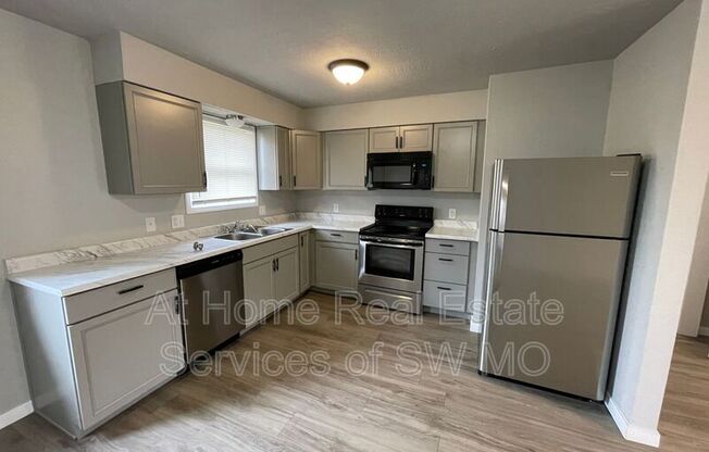 301 FRANK ST